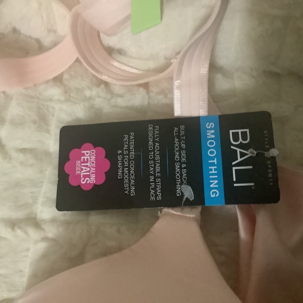 New Bali Smoothing Bra 40B Pink Concealing Petals - Picture 11 of 13